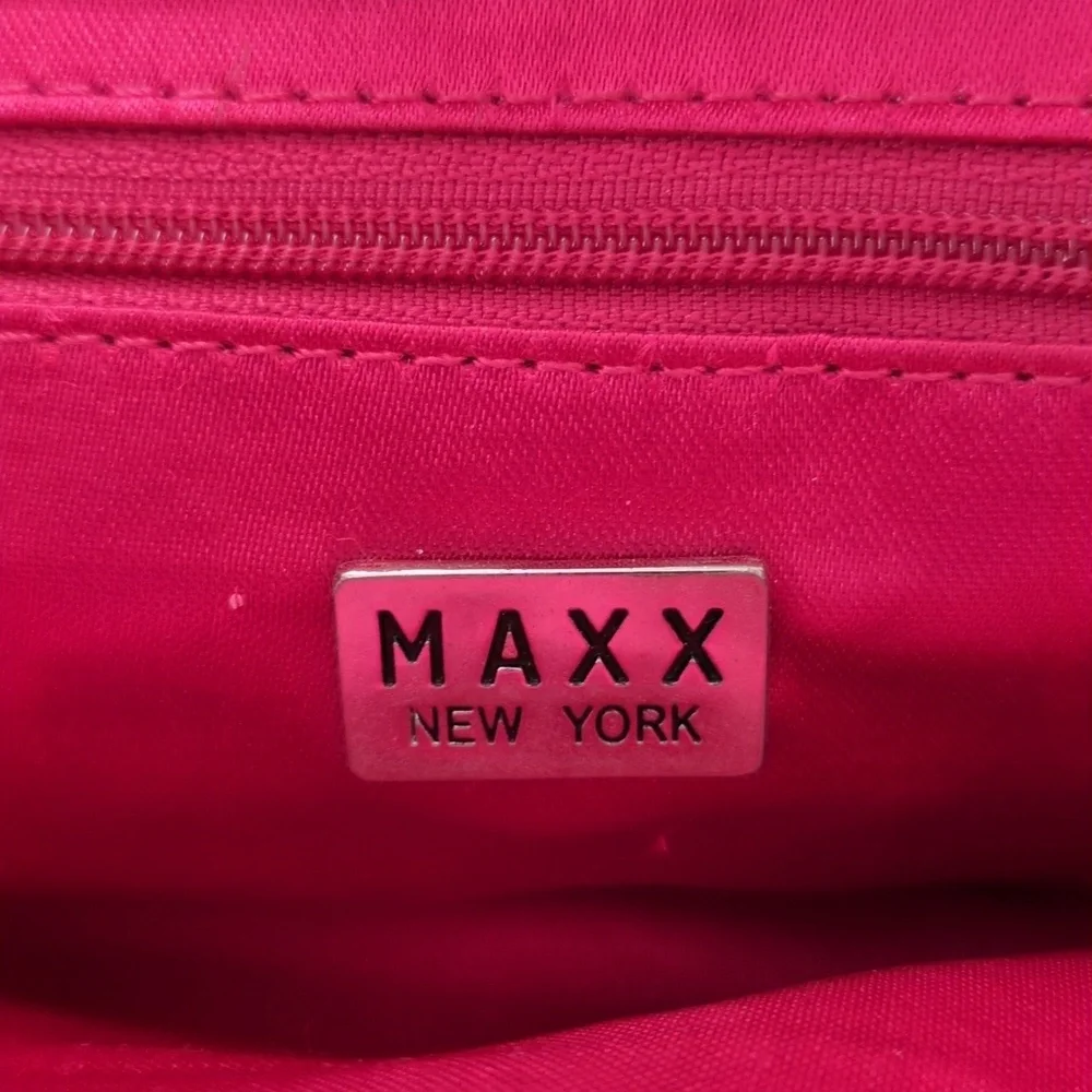 Maxx New York Crocodile-Embossed Leather Clutch In Black